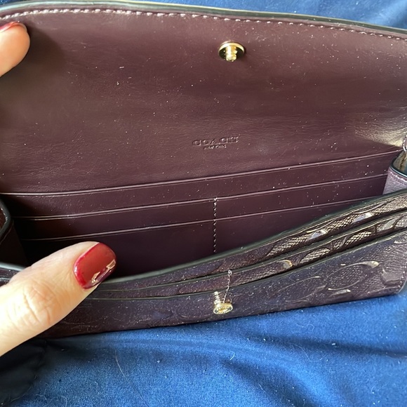 Coach wallet with charms NWT Never used - Picture 10 of 13